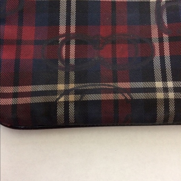 Coach Poppy Tartan Plaid Small Wristlet - Picture 14 of 15